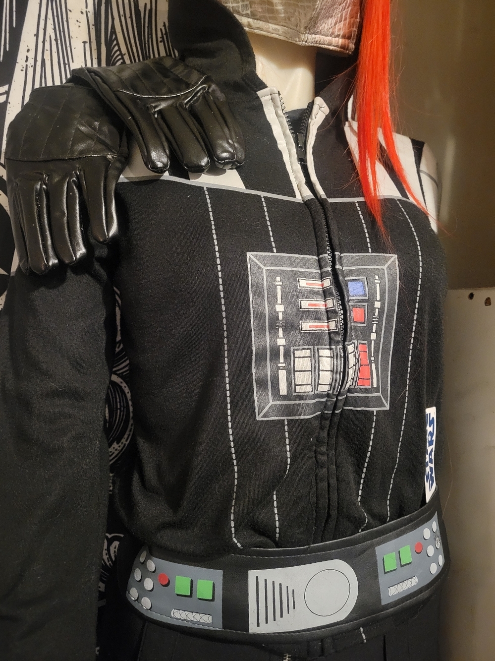 STAR WARS Darth Vader Bundle - Kids/Women's Small Hoodie Belt Gloves Poster Book